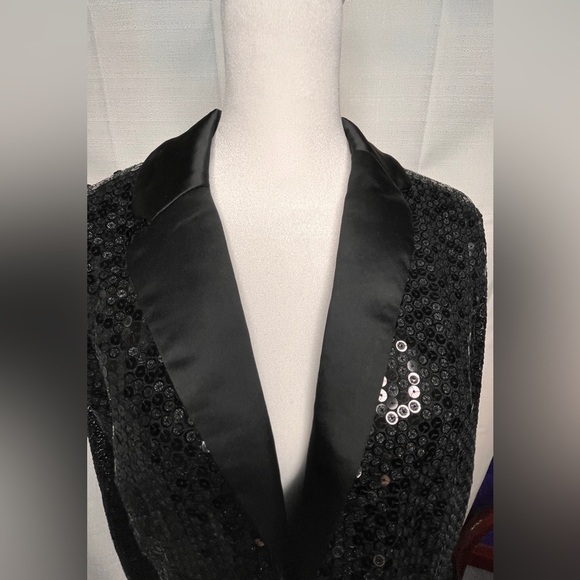 Lisa Rinna button front sequin black jacket, previously loved - Picture 3 of 12